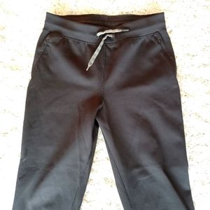 Black Lululemon full-on luon pants with elastic waist